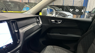 Volvo XC60 T6 Recharge Core AWD Auto 257 kW (350 CV) - 50 Volvo XC60 T6 Ocasión 257 KW (350CV) - 50