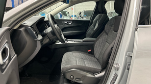 Volvo XC60 T6 Recharge Core AWD Auto 257 kW (350 CV) - 8 Volvo XC60 T6 Ocasión 257 KW (350CV) - 8