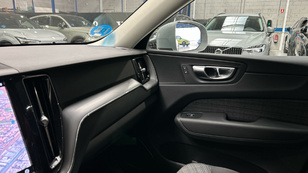 Volvo XC60 T6 Recharge Core AWD Auto 257 kW (350 CV) - 45 Volvo XC60 T6 Ocasión 257 KW (350CV) - 45