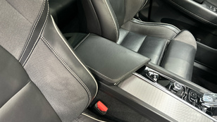 Volvo XC60 T6 Recharge Plus Dark AWD Auto 257 kW (350 CV) - 25 Volvo XC60 T6 Ocasión 257 KW (350CV) - 25