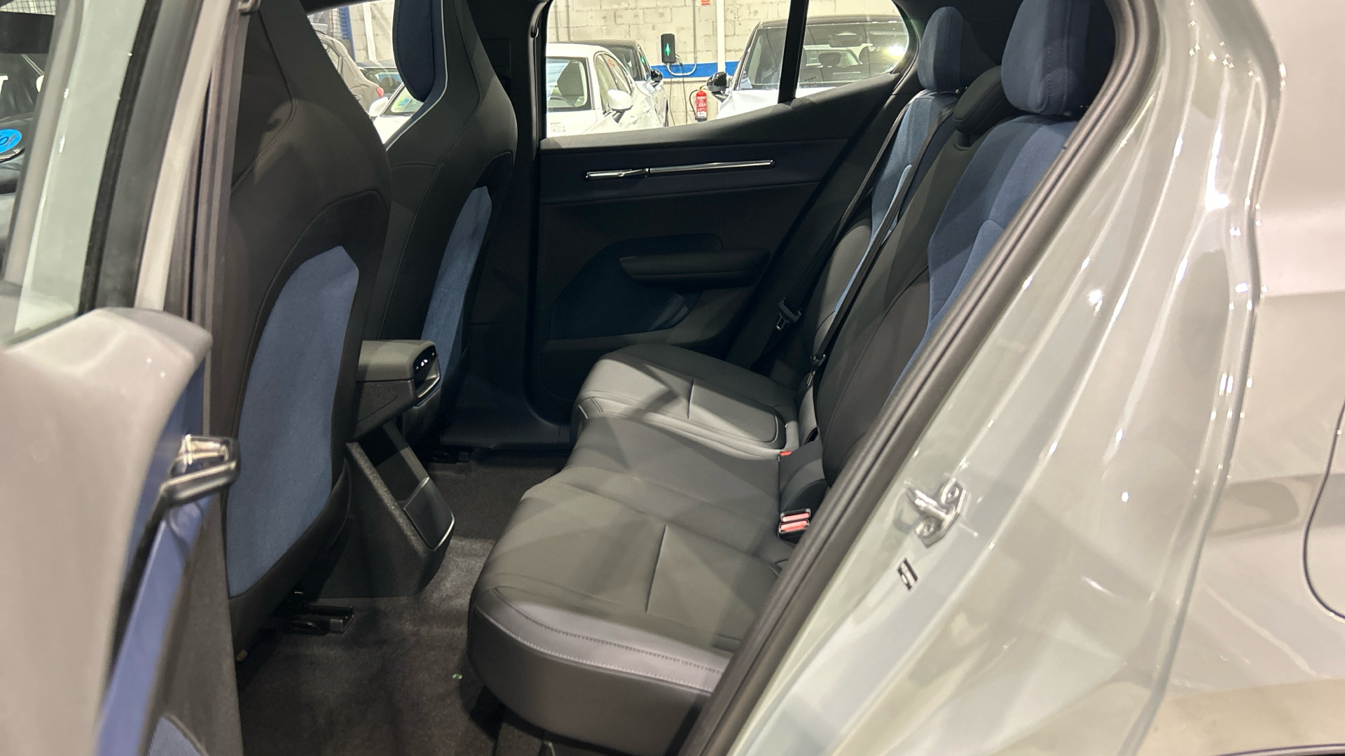 Volvo EX30 segunda mano 82898921 - 6 Volvo EX30 segunda mano 82898921 - 6