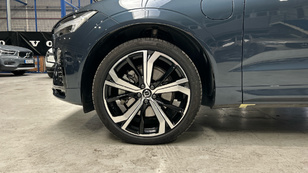 Volvo XC60 T6 Recharge Ultra Dark AWD Auto 257 kW (350 CV) - 8 Volvo XC60 T6 Ocasión 257 KW (350CV) - 8