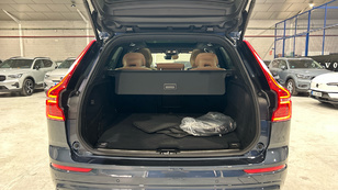 Volvo XC60 T6 Recharge Ultra Dark AWD Auto 257 kW (350 CV) - 12 Volvo XC60 T6 Ocasión 257 KW (350CV) - 12