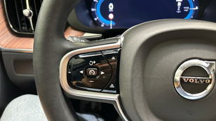 Volvo XC60 T6 Recharge Ultra Dark AWD Auto 257 kW (350 CV) - 19 Volvo XC60 T6 Ocasión 257 KW (350CV) - 19