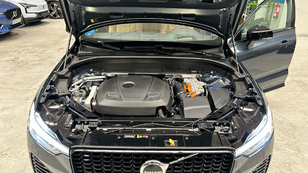 Volvo XC60 T6 Recharge Ultra Dark AWD Auto 257 kW (350 CV) - 52 Volvo XC60 T6 Ocasión 257 KW (350CV) - 52