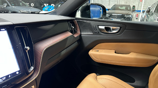 Volvo XC60 T6 Recharge Ultra Dark AWD Auto 257 kW (350 CV) - 55 Volvo XC60 T6 Ocasión 257 KW (350CV) - 55