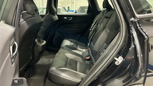 Volvo XC60 B5 G Plus Dark AWD Auto 184 kW (250 CV) - 4 Volvo XC60 B5 G Ocasión 184 KW (250CV) - 4