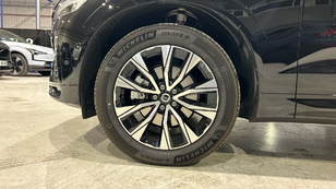 Volvo XC60 B5 G Plus Dark AWD Auto 184 kW (250 CV) - 7 Volvo XC60 B5 G Ocasión 184 KW (250CV) - 7