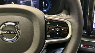 Volvo XC60 B5 G Plus Dark AWD Auto 184 kW (250 CV) - 18 Volvo XC60 B5 G Ocasión 184 KW (250CV) - 18