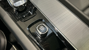Volvo XC60 B5 G Plus Dark AWD Auto 184 kW (250 CV) - 23 Volvo XC60 B5 G Ocasión 184 KW (250CV) - 23