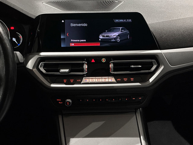 BMW Serie 3 318d color Blanco. Año 2020. 110KW(150CV). Diésel. En concesionario BMW Marcos Automoción de Valencia