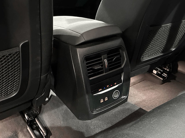 BMW Serie 3 318d color Blanco. Año 2020. 110KW(150CV). Diésel. En concesionario BMW Marcos Automoción de Valencia