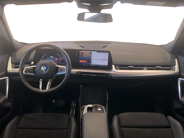 BMW X1 sDrive18d color Blanco. Año 2024. 110KW(150CV). Diésel. En concesionario Vehinter Getafe de Madrid