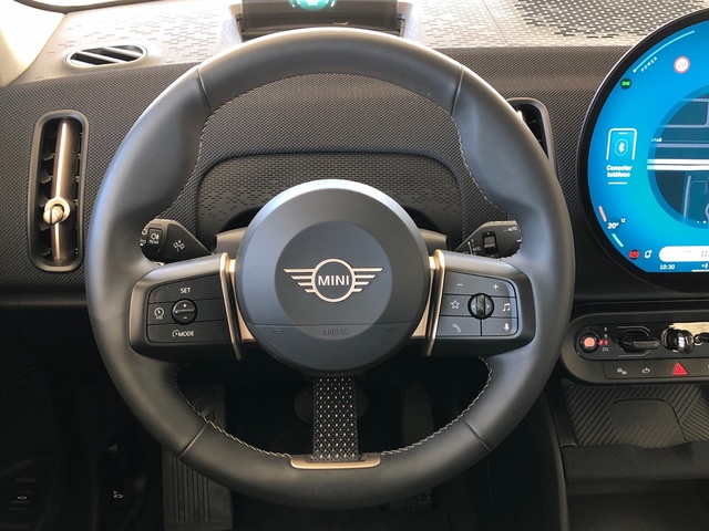 fotoG 13 del MINI MINI Countryman D 120 kW (163 CV) 163cv Diésel del 2024 en Madrid