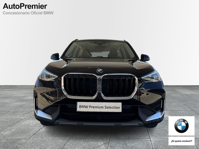 BMW X1 sDrive18d color Negro. Año 2023. 110KW(150CV). Diésel. En concesionario Auto Premier, S.A. - MADRID de Madrid