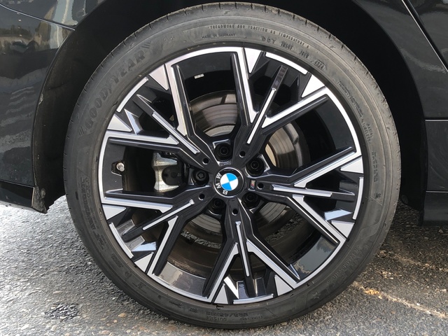 BMW Serie 1 120d color Negro. Año 2024. 120KW(163CV). Diésel. En concesionario Auto Premier, S.A. - MADRID de Madrid