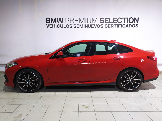 BMW Serie 2 220d Gran Coupe color Rojo. Año 2022. 140KW(190CV). Diésel. En concesionario Hispamovil Elche de Alicante