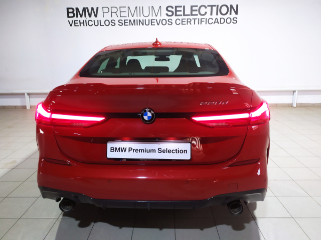 BMW Serie 2 220d Gran Coupe color Rojo. Año 2022. 140KW(190CV). Diésel. En concesionario Hispamovil Elche de Alicante