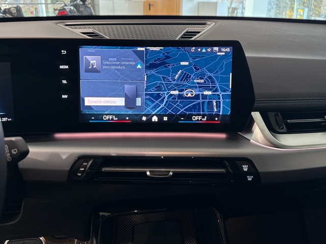 BMW iX1 eDrive20 color Gris Plata. Año 2025. 150KW(204CV). Eléctrico. En concesionario Burgocar (Bmw y Mini) de Burgos