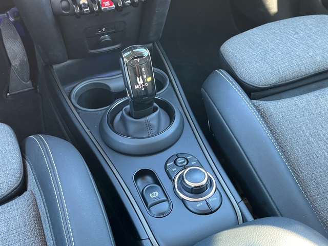 fotoG 14 del MINI MINI Countryman Cooper 100 kW (136 CV) 136cv Gasolina del 2022 en Murcia