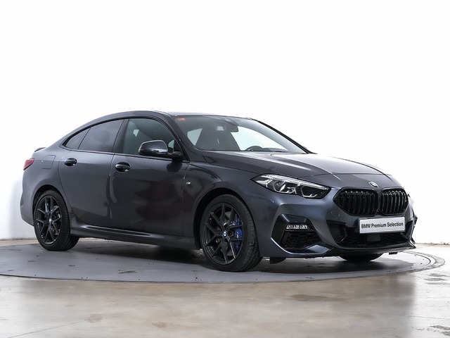 BMW Serie 2 218d Gran Coupe color Gris. Año 2021. 110KW(150CV). Diésel. En concesionario Oliva Motor Tarragona de Tarragona