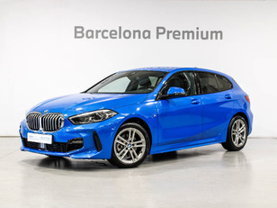 Fotos de BMW Serie 1 118d color Azul. Año 2024. 110KW(150CV). Diésel. En concesionario Barcelona Premium -- GRAN VIA de Barcelona
