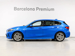 Fotos de BMW Serie 1 118d color Azul. Año 2024. 110KW(150CV). Diésel. En concesionario Barcelona Premium -- GRAN VIA de Barcelona