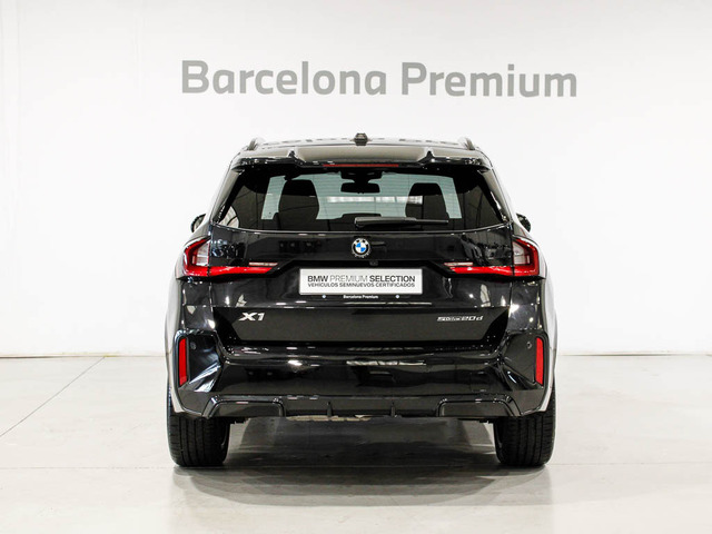 BMW X1 sDrive20d color Negro. Año 2024. 120KW(163CV). Diésel. En concesionario Barcelona Premium -- GRAN VIA de Barcelona