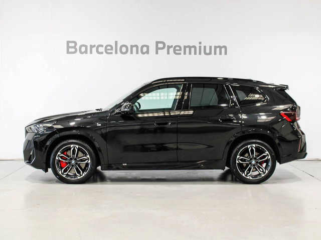 BMW X1 sDrive20d color Negro. Año 2024. 120KW(163CV). Diésel. En concesionario Barcelona Premium -- GRAN VIA de Barcelona