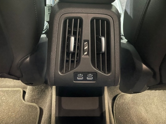 BMW X1 sDrive18d color Blanco. Año 2023. 110KW(150CV). Diésel. En concesionario Albamocion S.L. ALBACETE de Albacete