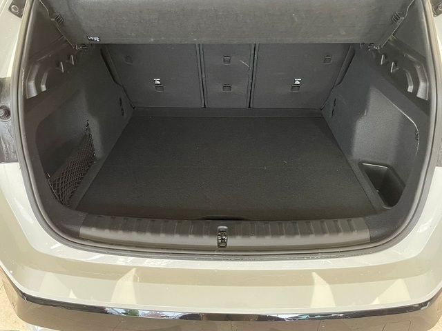 BMW X1 sDrive18d color Blanco. Año 2023. 110KW(150CV). Diésel. En concesionario Albamocion S.L. ALBACETE de Albacete