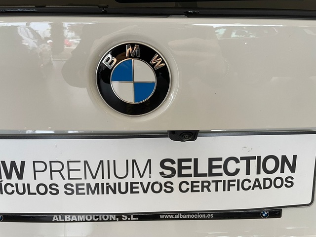 BMW X1 sDrive18d color Blanco. Año 2023. 110KW(150CV). Diésel. En concesionario Albamocion S.L. ALBACETE de Albacete