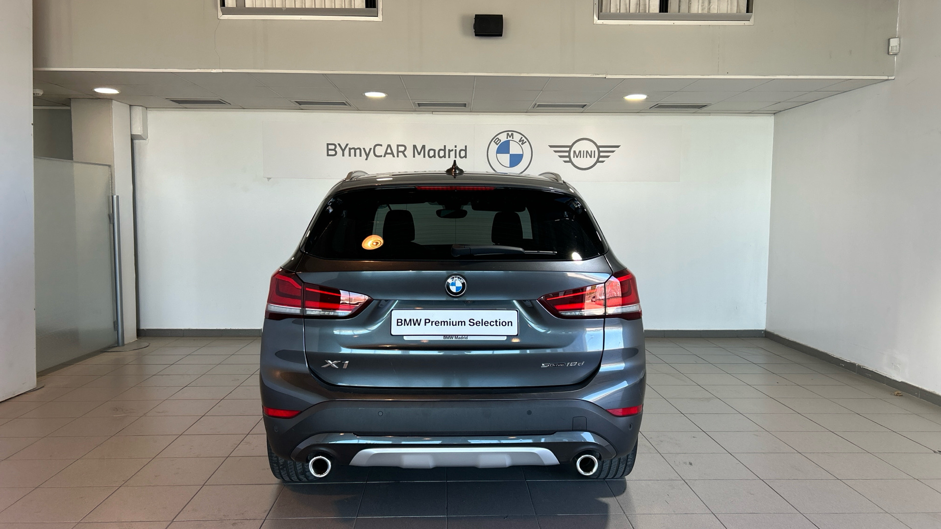 BMW X1 sDrive18d color Gris. Año 2019. 110KW(150CV). Diésel. En concesionario BYmyCAR Madrid - Alcalá de Madrid