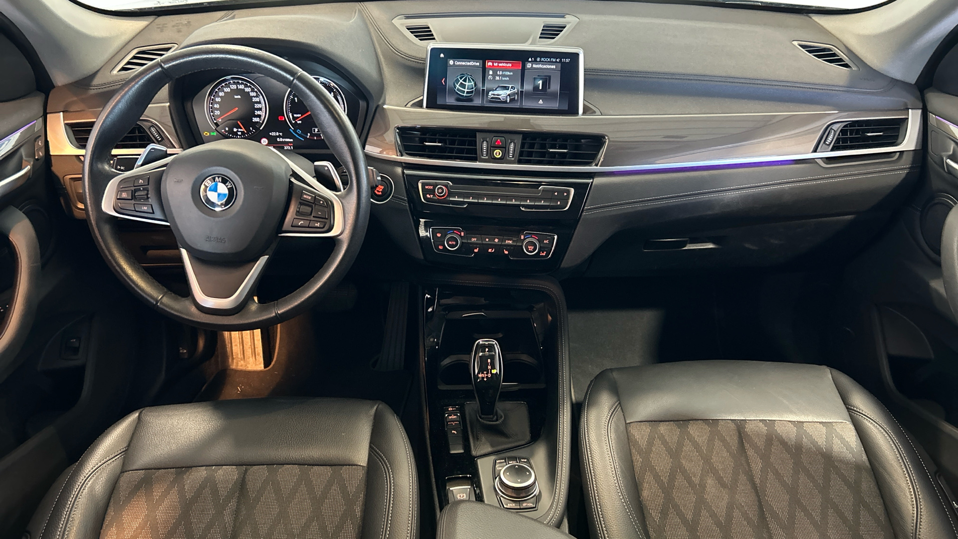 BMW X1 sDrive18d color Gris. Año 2019. 110KW(150CV). Diésel. En concesionario BYmyCAR Madrid - Alcalá de Madrid