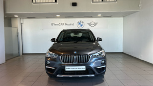 Fotos de BMW X1 sDrive18d color Gris. Año 2018. 110KW(150CV). Diésel. En concesionario BYmyCAR Madrid - Alcalá de Madrid