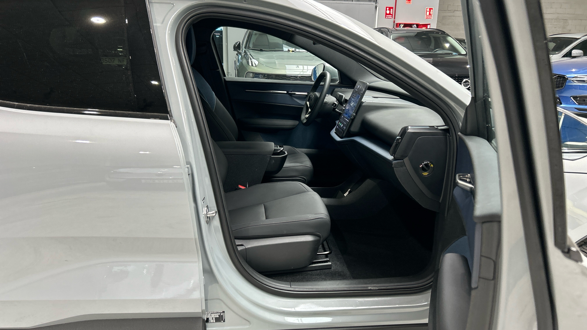 Volvo EX30 segunda mano 82910020 - 8