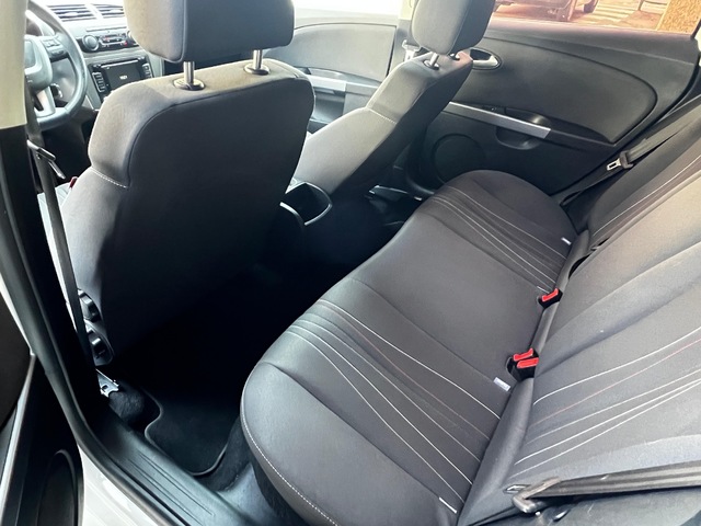 SEAT León 2.0 TDI Style Copa 103 kW (140 CV)
