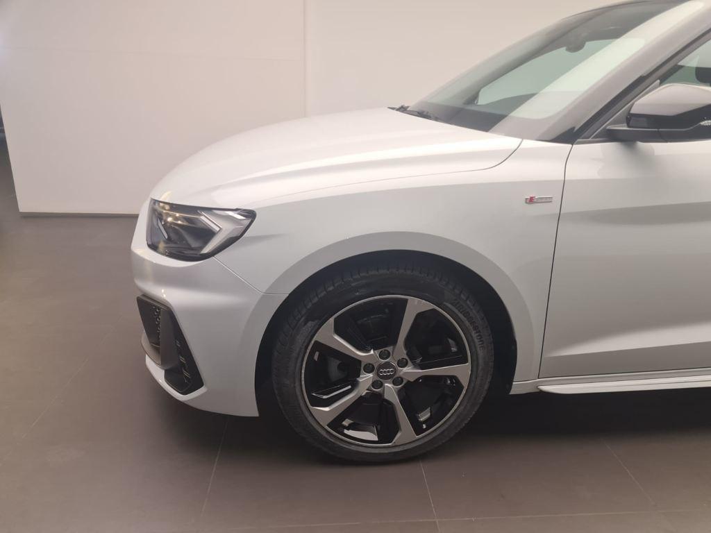 Adrenalin 30 TFSI 81 kW (110 CV) S tronic