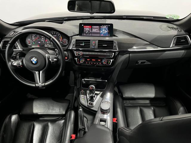 BMW M M4 Cabrio color Azul. Año 2017. 317KW(431CV). Gasolina. En concesionario Unicars de Lleida