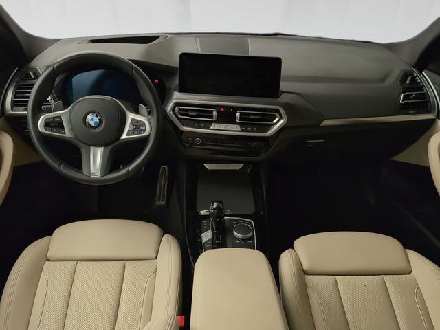 BMW X3 xDrive20d color Gris. Año 2024. 140KW(190CV). Diésel. En concesionario Automotor Premium Viso - Málaga de Málaga