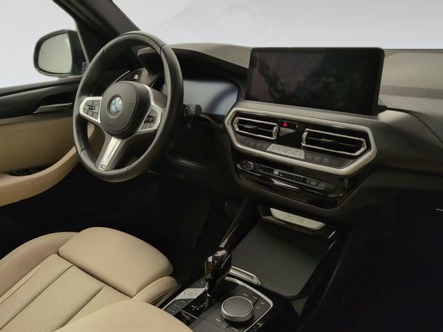 BMW X3 xDrive20d color Gris. Año 2024. 140KW(190CV). Diésel. En concesionario Automotor Premium Viso - Málaga de Málaga