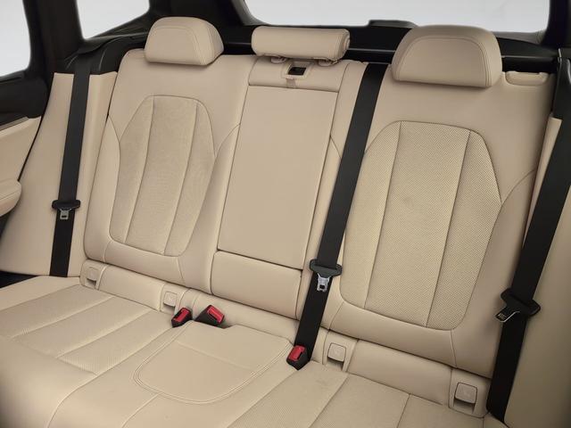 BMW X3 xDrive20d color Azul. Año 2024. 140KW(190CV). Diésel. En concesionario Automotor Premium Viso - Málaga de Málaga