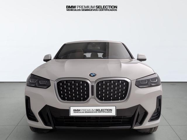 BMW X4 xDrive20d color Blanco. Año 2024. 140KW(190CV). Diésel. En concesionario Automotor Premium Velázquez - Málaga de Málaga