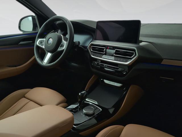 BMW X4 xDrive20d color Blanco. Año 2024. 140KW(190CV). Diésel. En concesionario Automotor Premium Velázquez - Málaga de Málaga