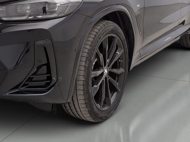 BMW X4 xDrive20d color Negro. Año 2024. 140KW(190CV). Diésel. En concesionario Automotor Premium Marbella - Málaga de Málaga