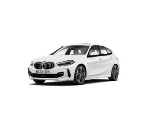 Fotos de BMW Serie 1 118d color Blanco. Año 2022. 110KW(150CV). Diésel. En concesionario Amiocar S.A. de Coruña