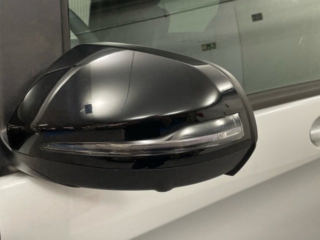 Mercedes-Benz Clase V V 300 d en Barcelona