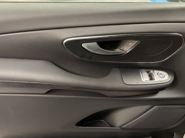 Mercedes-Benz Clase V V 300 d en Barcelona