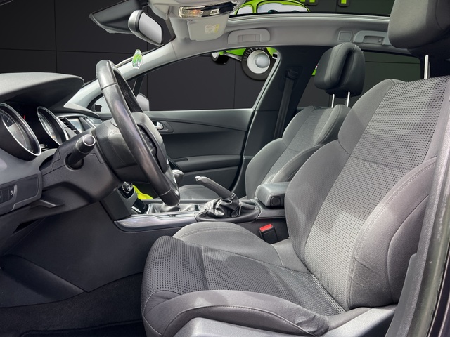 Peugeot 508 SW HDI 140 Business Line 103 kW (140 CV)