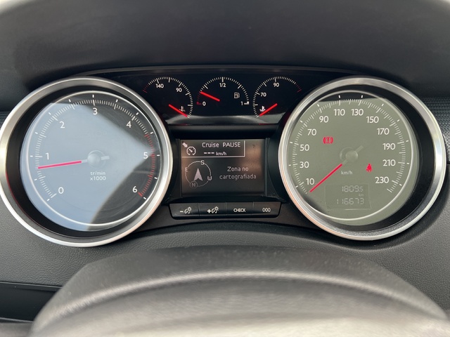 Peugeot 508 SW HDI 140 Business Line 103 kW (140 CV)